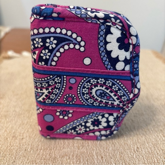 Vera Bradley boysenberry double sided magnetic closure card holder wallet case - Picture 4 of 4